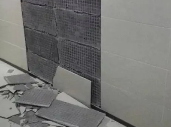 东台瓷砖空鼓维修公司分享下东台墙砖松动维修的知识